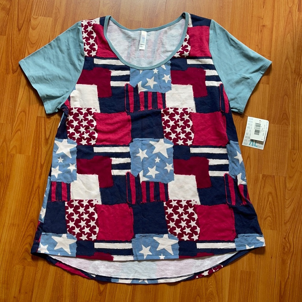 NWT LuLaRoe XL classic T ( American collection)